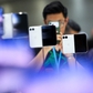 iPhone Duo cháy hàng, chiến lược quen thuộc của Apple lại phát huy tác dụng