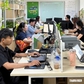 Khi có AI hỗ trợ làm việc, người lao động có cần làm đủ 8 tiếng/ngày?