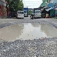 TP.HCM: Nỗi lo khi đi qua những 'ổ gà, ổ voi'