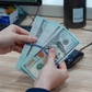 Lãi suất tiền đồng và giá USD liên ngân hàng liên tục giảm