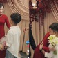 Clip em trai tặng chai tiền tiết kiệm trong đám hỏi, cô dâu nghẹn ngào