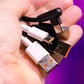 Vì sao cổng USB-A có màu sắc, còn USB-C thì không?