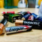 Nên lựa chọn pin Duracell hay Energizer?