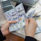 Giá USD hôm nay 13.5.2026: Ngân hàng đứng yên, đô tự do vẫn đi lùi