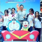 Rủ nhau check-in cùng mèo máy Doraemon, tìm về ký ức tuổi thơ