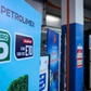 Giá xăng dầu hôm nay 15.5.2026: E10 có giá từ 23.450 đồng/lít