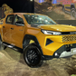 Lượng tiêu thụ xe bán tải 'lao dốc', Toyota Hilux ngược dòng bám đuổi Ford Ranger