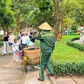 Bình luận 'xả rác thoải mái cho lao công dọn' ở Thảo Cầm Viên gây bức xúc