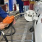 Giá xăng dầu hôm nay 2.5.2026: Quay đầu giảm