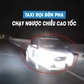 Xe taxi chạy ngược chiều cao tốc giữa đêm, bật đèn pha khiến người khác lóa mắt