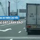 Tài xế bị phạt 13 triệu đồng vì dừng xe không đặt cảnh báo trên cao tốc