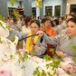 Người dân TP.HCM đi chùa tắm Phật, tìm bình an mùa Phật đản 2026