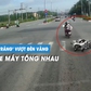 Hai xe máy 'ráng' vượt đèn vàng gây tai nạn tại ngã tư