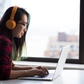 Lý do tai nghe Bluetooth nghe hay nhưng gọi điện lại dở