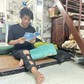 Cậu học trò nghèo mong “phép màu” để có tiền phẫu thuật chân