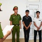 Huế: Khởi tố 3 bị can bốc đầu xe máy, lạng lách trên quốc lộ 49B