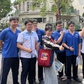 Cô giáo rong ruổi qua 5 điểm thi tốt nghiệp THPT để động viên học trò