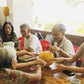 Tiếng hát ở viện dưỡng lão và lời dặn rưng rưng: ‘Nhớ ghé thăm các cụ nha!’