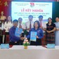 Những cái bắt tay đầy hy vọng ở A Vương
