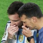 Scaloni đáp trả HLV Ancelotti khi chê Argentina ‘đá chậm’, tiết lộ Messi rất ổn