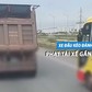 Lái xe đầu kéo lạng lách chèn đường xe khác, tài xế bị phạt gần 50 triệu