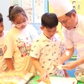 Xếp hàng làm bánh dân gian ở ngày hội Em yêu văn hóa Việt