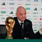 Chủ tịch FIFA di chuyển hàng chục nghìn km, 'phân thân' tại World Cup 2026?