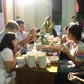 7 giờ tối, nhiều người rủ nhau vào bảo tàng để làm gì?