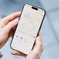 Bí mật đằng sau dấu mũi tên màu xanh kỳ lạ trên iPhone