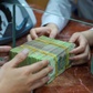 Nhiều doanh nghiệp 'bạo tay' chi cổ tức