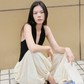Không phải quần denim, quần bong bóng mới là xu hướng hè