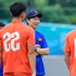 HLV Kim Sang-sik nói rất hay về trợ lý mới người Hàn, bất ngờ nhắc Khoa Ngô: 'Tôi rất tiếc...'