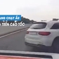Xe sang Mercedes chuyển làn ẩu, bị đâm xoay ngang trên cao tốc