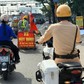 'Đinh tặc' tái diễn ở cửa ngõ TP.HCM, CSGT hóa trang vào cuộc