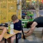 Khách Tây chắp tay cảm ơn chủ quán Việt sau bữa ăn, hôm sau còn quay lại