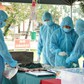 ‘Đội hình kép’ lấy mẫu hài cốt liệt sĩ ở Cần Thơ
