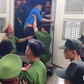 Giải quyết mâu thuẫn bằng dao và bom xăng: 44 bị cáo nhận hơn 100 năm tù
