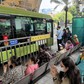 Để giữ chân người đi xe buýt