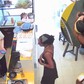 Được cô gái Canada đứng ra bảo vệ, chàng trai tiệm bánh mì bật khóc