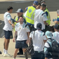 Xuất hiện hình ảnh Messi bật cười gây bão mạng khi được kiểm tra an ninh cực kỳ gắt gao