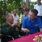 Thanh niên tiếp nối tri ân người có công