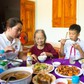 Ăn cơm cùng Mẹ Việt Nam anh hùng, xây nhà cho người có công với cách mạng
