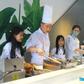 Chi gần 7 triệu đồng cho con học nấu ăn, dù đồ ăn giao tận cửa