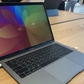 Lý do Apple từ bỏ màu trắng từng được yêu thích trên MacBook