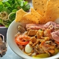 Quán mì Quảng đường ray 30 năm ở TP.HCM: Chuyện bất ngờ về 'gia tài của ngoại'