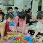 'Muốn trẻ ngồi yên, chỉ cần điện thoại, ti vi': Nỗi lo với trẻ dưới 6 tuổi