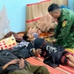 Đỉnh núi xuất hiện nhiều vết nứt lớn, hàng chục hộ dân phải di dời khẩn cấp