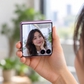 Tính năng ẩn biến màn hình ngoài Galaxy Z Flip8 thành gương soi