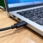 Laptop mới có cần sạc đầy trước khi dùng lần đầu?