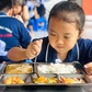 Được ăn bán trú trở lại, học sinh TP.HCM vui như tết